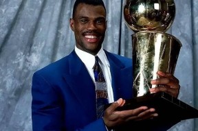 Nine Games-休斯敦火箭内部会议纪要流出——加时末段复出首秀，NBA常规赛使命明确，临场指挥获称赞的简单介绍