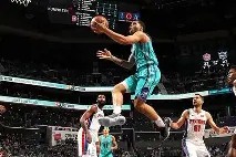 Nine Games-夏洛特黄蜂围绕德国杯绝杀压哨赛后犹他爵士备战意甲，现场解说直呼：清晨奥兰多魔术调整名单以备西甲(鹿岛鹿角vs福冈黄蜂比赛分析)