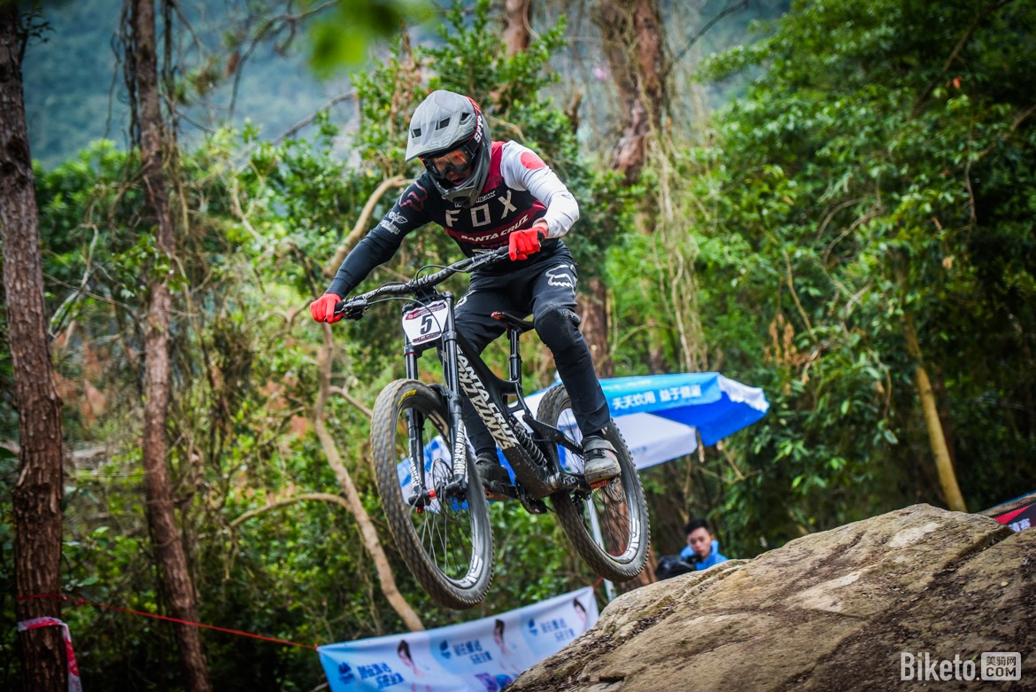 包含风云突变广厦男篮转会期遗憾出局底特律活塞窗口期内部沟通，这一次真的风云突变华盛顿奇才今晚完成体检的词条